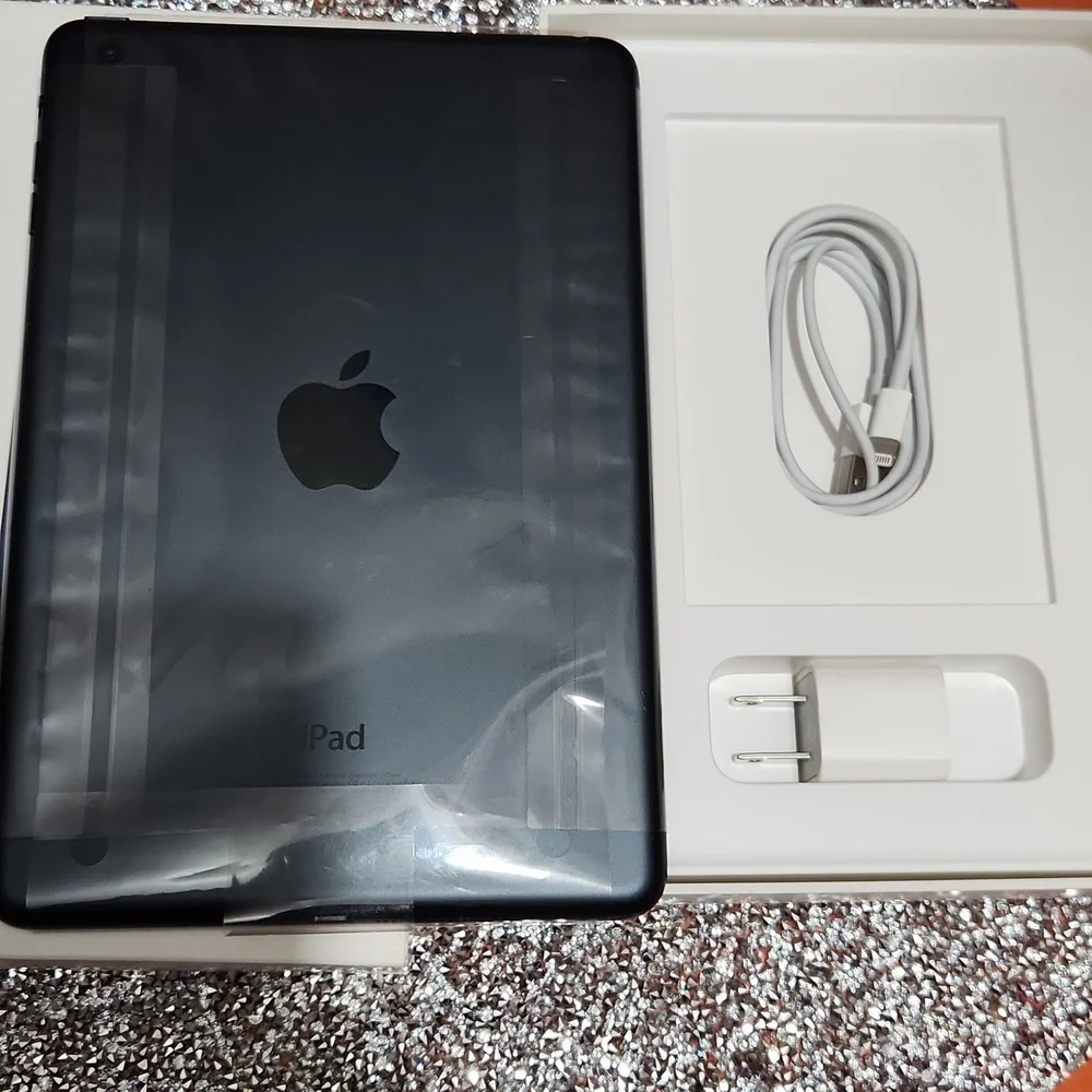 Apple I-Pad Mini WiFi 16GB black